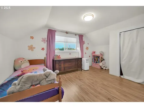 1275 Island Street Springfield OR 97477