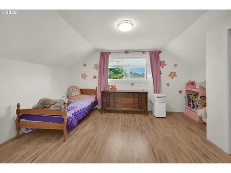 1275 Island Street Springfield OR 97477