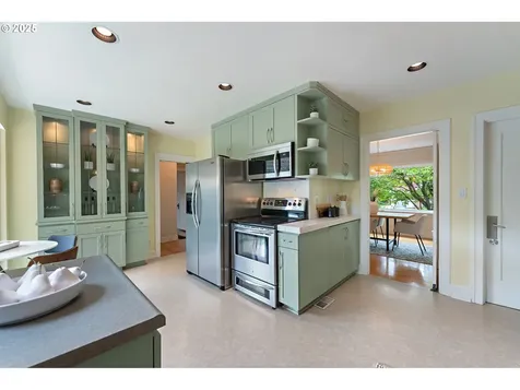 4219 NE 41st Avenue Portland OR 97211