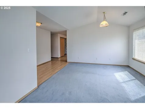 5915 NE 56th Court Vancouver WA 98661