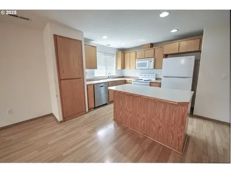 5915 NE 56th Court Vancouver WA 98661