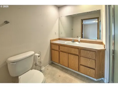 5915 NE 56th Court Vancouver WA 98661