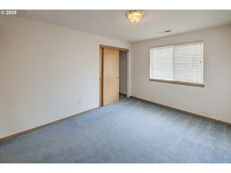 5915 NE 56th Court Vancouver WA 98661
