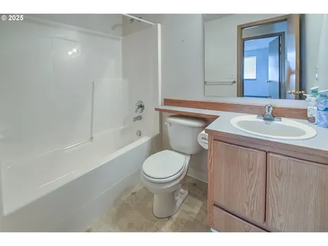 5915 NE 56th Court Vancouver WA 98661