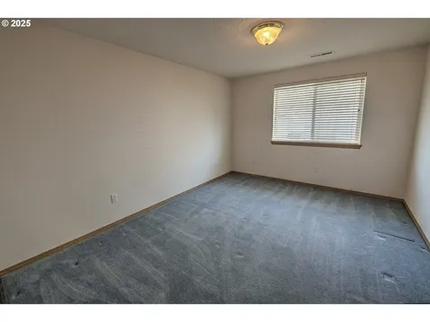 5915 NE 56th Court Vancouver WA 98661