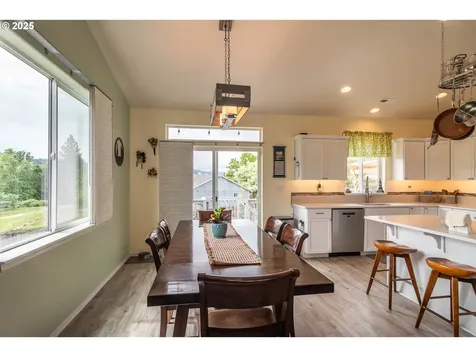 120 Sundance Court Roseburg OR 97471