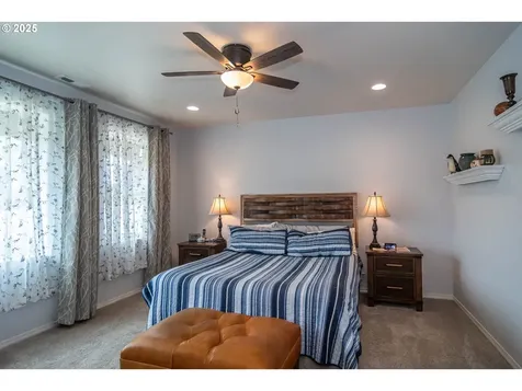 120 Sundance Court Roseburg OR 97471
