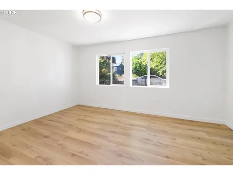 142 NE 128th Avenue Portland OR 97230