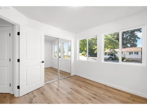 142 NE 128th Avenue Portland OR 97230