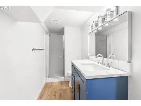 142 NE 128th Avenue Portland OR 97230