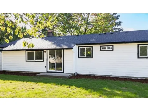 142 NE 128th Avenue Portland OR 97230