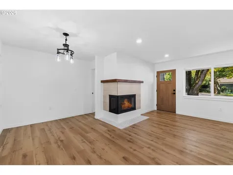 142 NE 128th Avenue Portland OR 97230