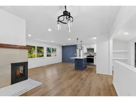 142 NE 128th Avenue Portland OR 97230