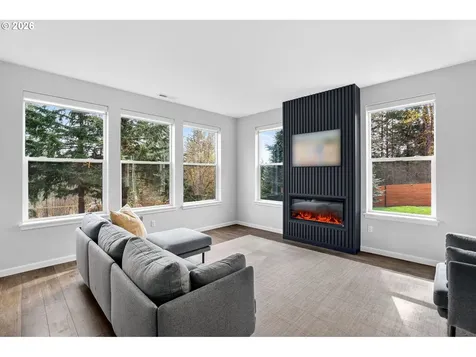717 NE 382nd Street La Center WA 98629