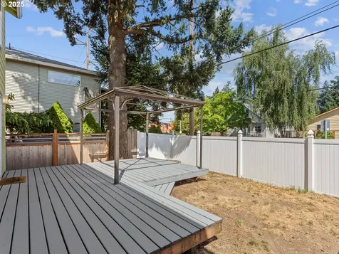 4515 SE 53rd Avenue Portland OR 97206