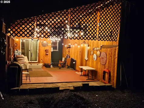 409 N Main Street Klickitat WA 98628