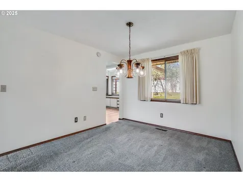 11852 SE Riveridge Drive Vancouver WA 98683