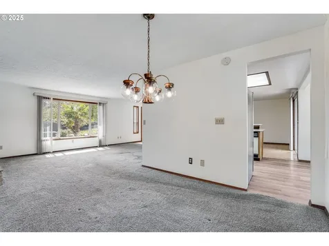 11852 SE Riveridge Drive Vancouver WA 98683