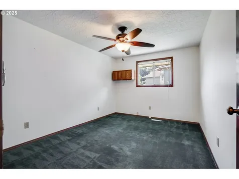 11852 SE Riveridge Drive Vancouver WA 98683