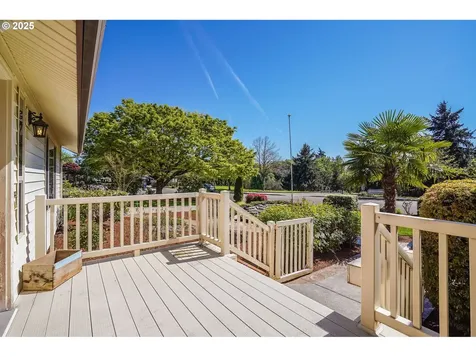11852 SE Riveridge Drive Vancouver WA 98683