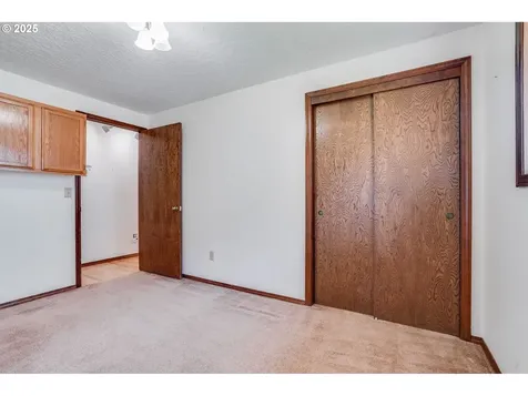 11852 SE Riveridge Drive Vancouver WA 98683