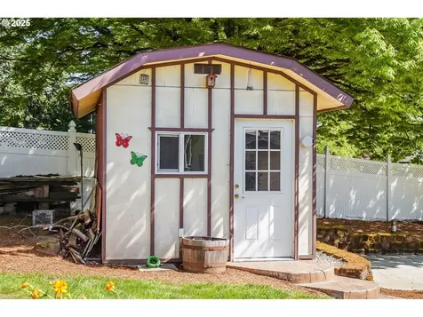 11852 SE Riveridge Drive Vancouver WA 98683