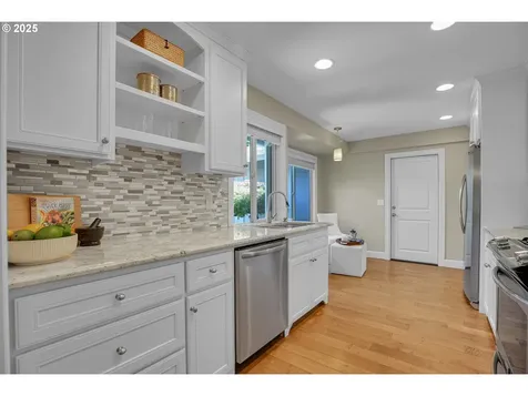 9415 SW Brentwood Place Portland OR 97224