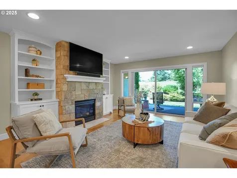 9415 SW Brentwood Place Portland OR 97224