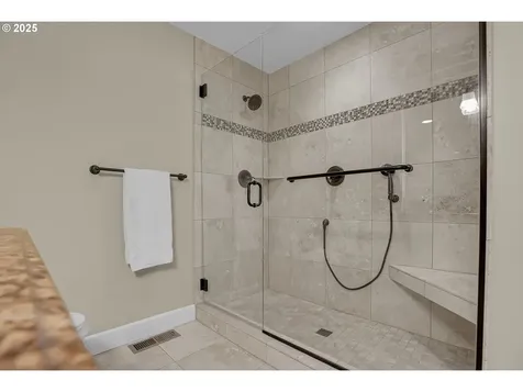 9415 SW Brentwood Place Portland OR 97224
