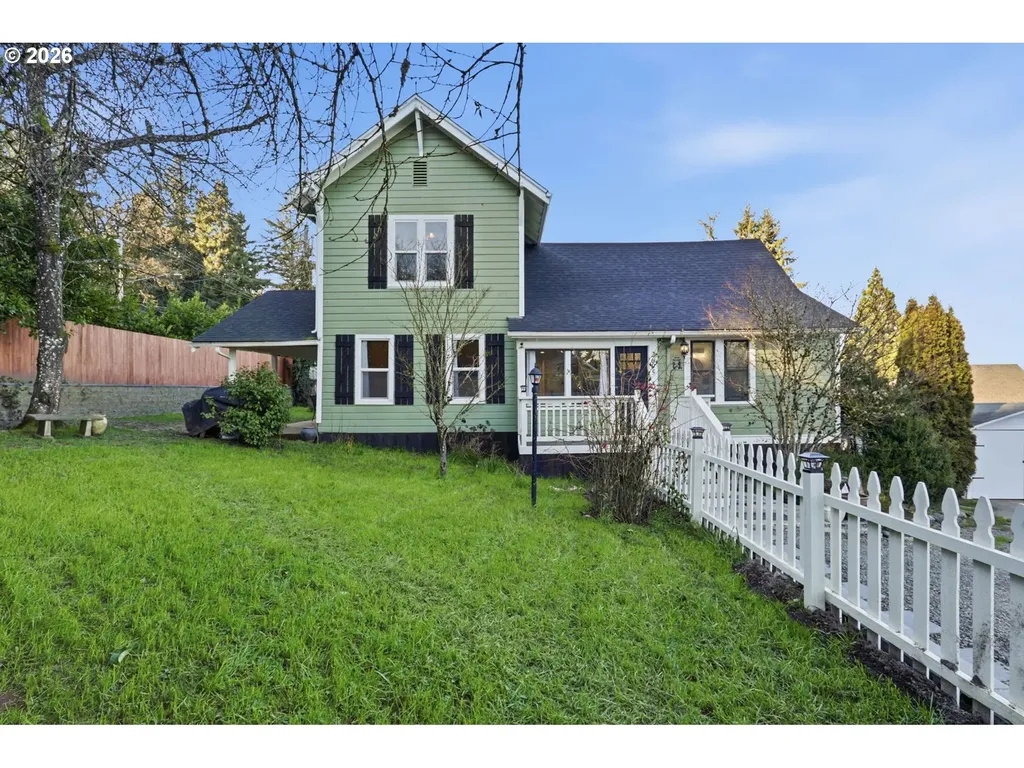 2695 Dillow Drive West Linn OR 97068