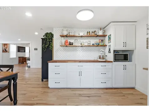 2695 Dillow Drive West Linn OR 97068