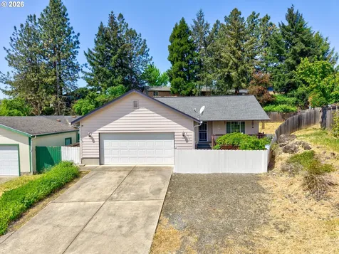 356 Dark Horse Street Roseburg OR 97471