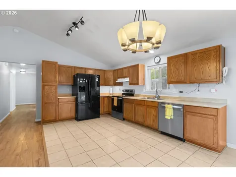 356 Dark Horse Street Roseburg OR 97471
