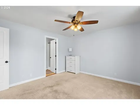 356 Dark Horse Street Roseburg OR 97471