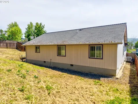 356 Dark Horse Street Roseburg OR 97471
