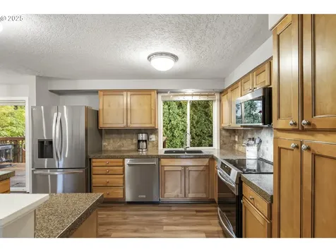 9690 SW New Forest Drive Beaverton OR 97008
