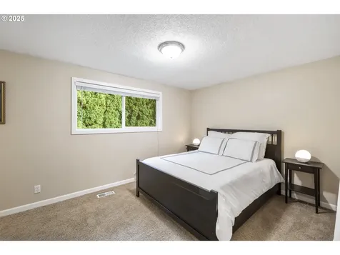 9690 SW New Forest Drive Beaverton OR 97008