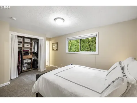 9690 SW New Forest Drive Beaverton OR 97008