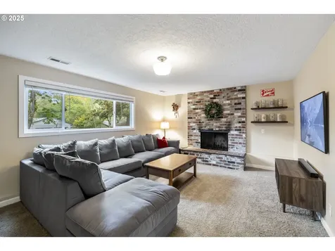 9690 SW New Forest Drive Beaverton OR 97008