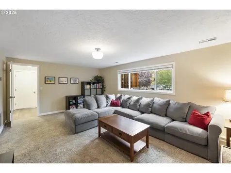 9690 SW New Forest Drive Beaverton OR 97008