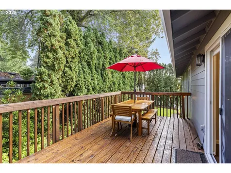 9690 SW New Forest Drive Beaverton OR 97008