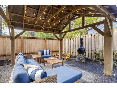9690 SW New Forest Drive Beaverton OR 97008