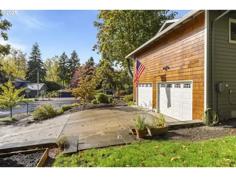 9690 SW New Forest Drive Beaverton OR 97008