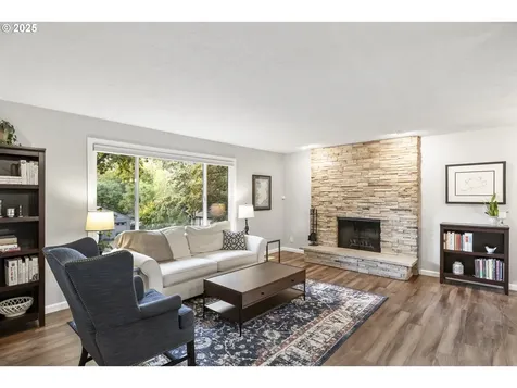 9690 SW New Forest Drive Beaverton OR 97008