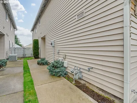 11523 NE 32nd Street Vancouver WA 98682