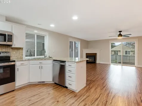 11523 NE 32nd Street Vancouver WA 98682