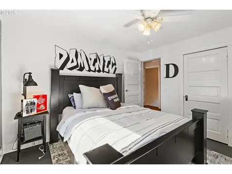 1337 SE Lexington Street Portland OR 97202