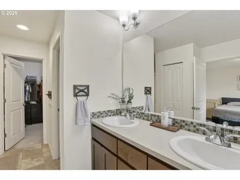 33299 SW Havlik Drive Scappoose OR 97056
