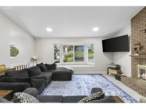 1472 SW 14th Street Gresham OR 97080