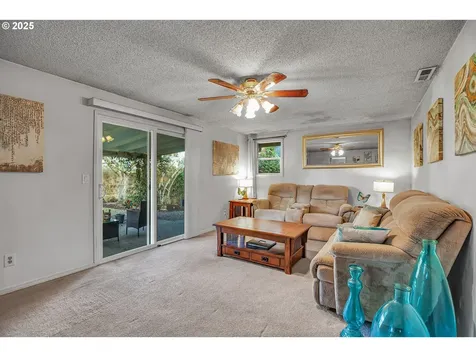 17277 SW Sugar Plum Court Beaverton OR 97007